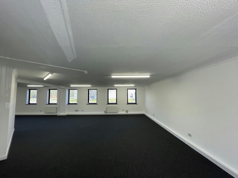 Kingsway, Gateshead to rent - Interior Photo - Image 3 of 23