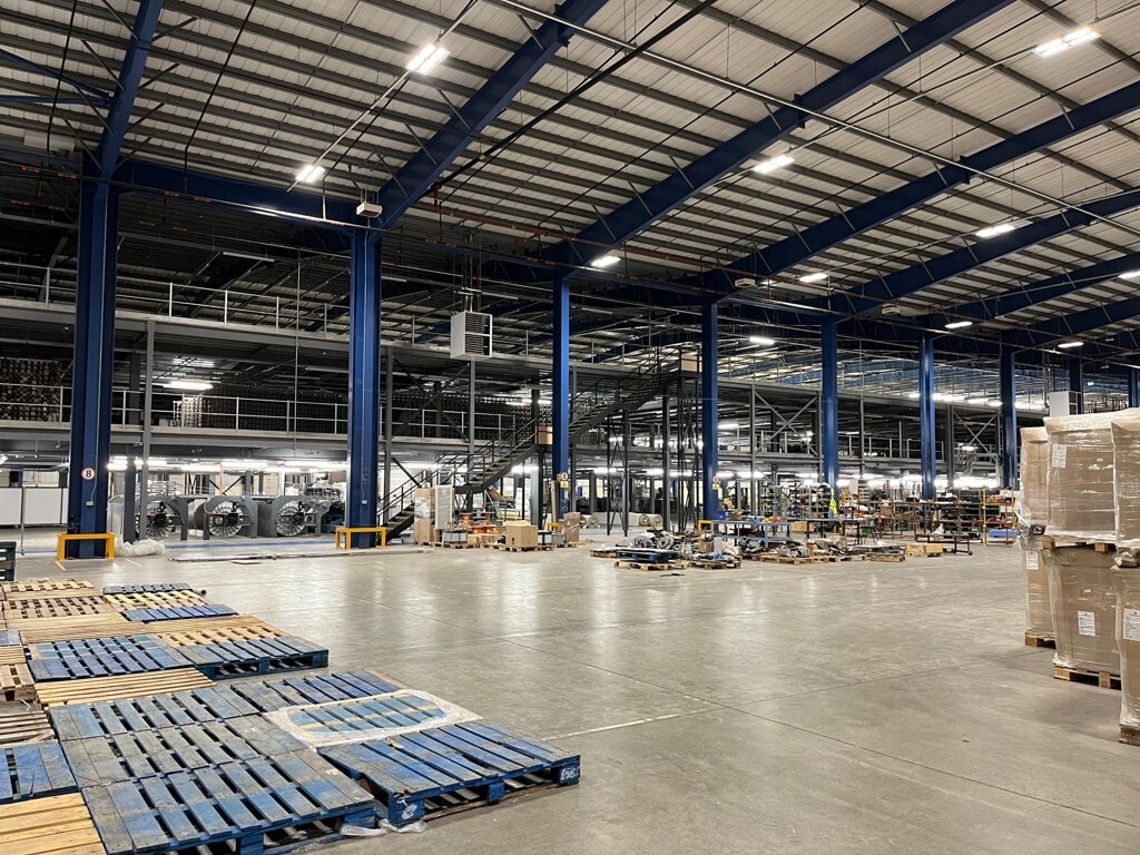 2 Alston Rd, Washington to rent Interior Photo- Image 1 of 7