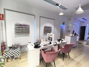 Retail in Barcelona, Barcelona to rent Interior Photo- Image 1 of 11