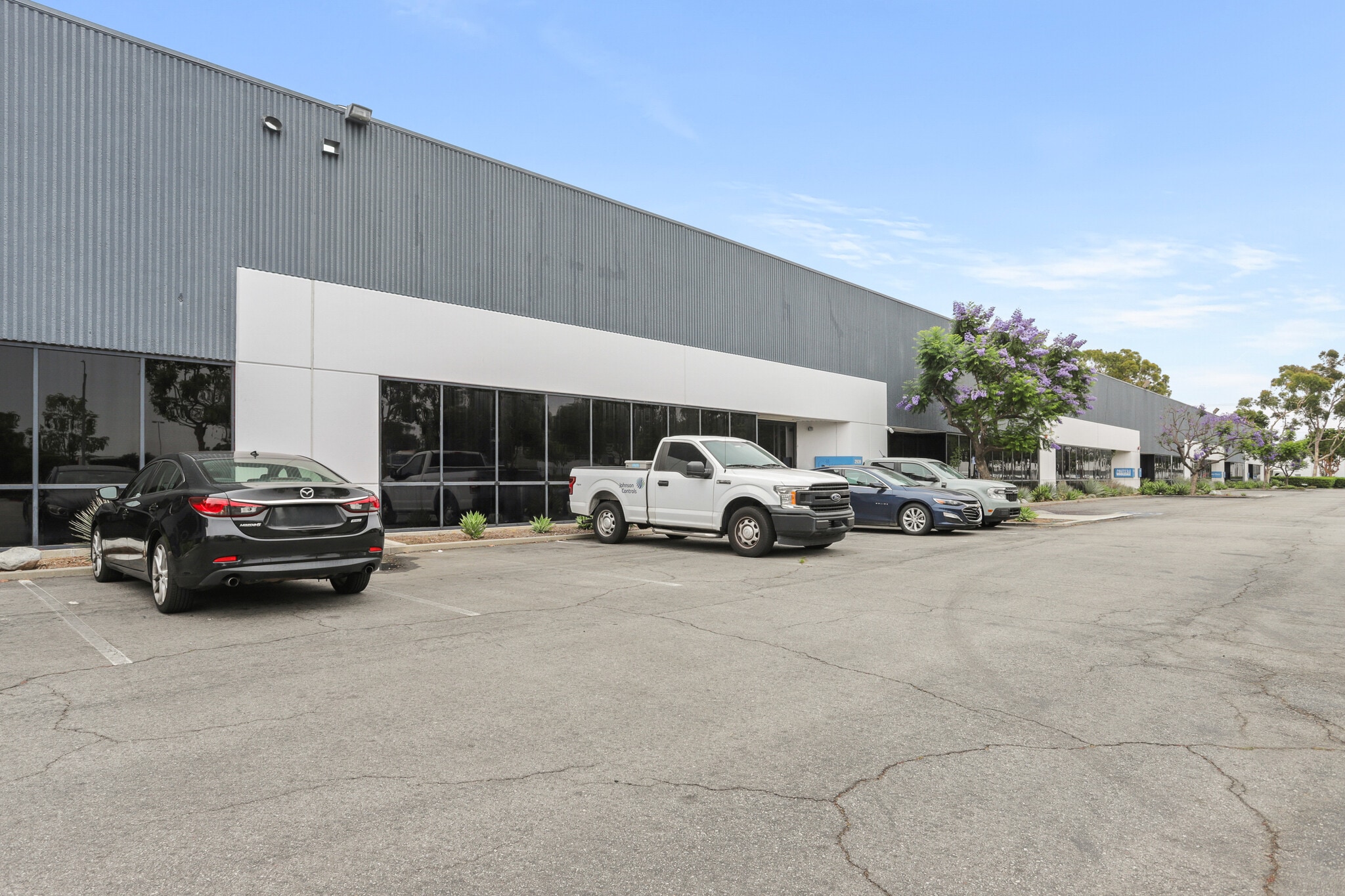 2909-2999 E Pacific Commerce Dr, Compton, CA to rent Building Photo- Image 1 of 9