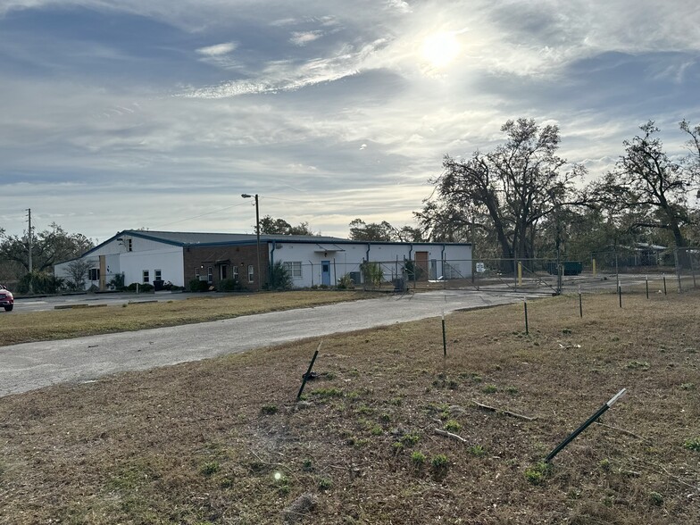 1251 US-98 W, Perry, FL for rent - Primary Photo - Image 1 of 1