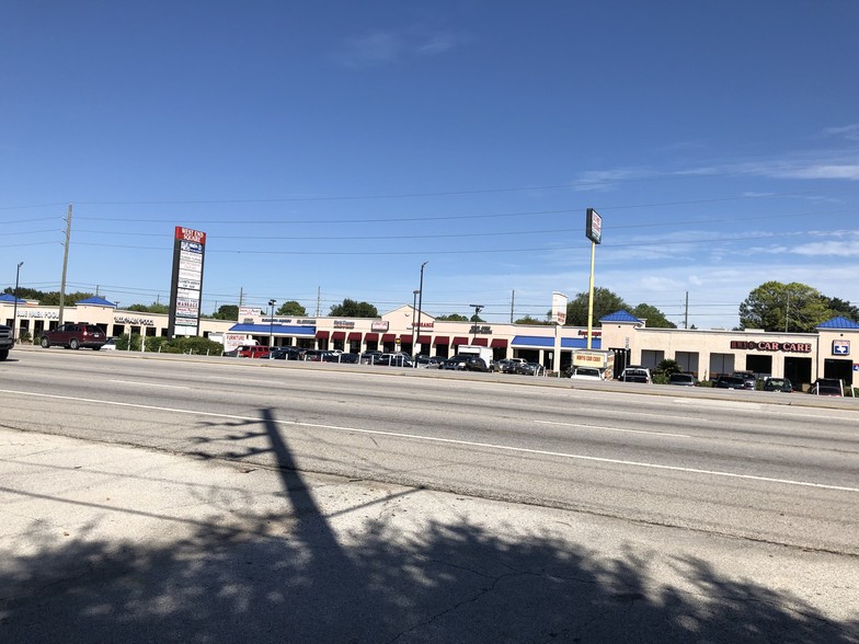 2237 S Hwy 6, Houston, TX for sale - Building Photo - Image 1 of 1