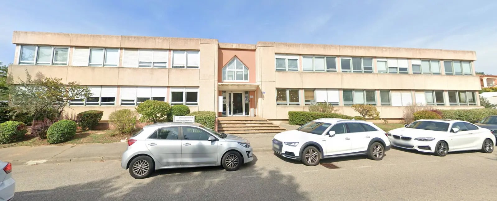 595 Route De La Seds, Vitrolles to rent Building Photo- Image 1 of 5