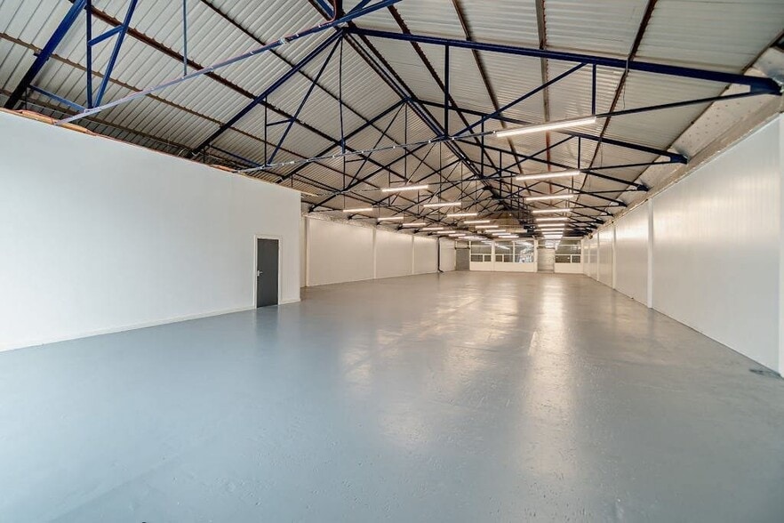 1 Wilson Rd, Liverpool to rent - Building Photo - Image 3 of 16