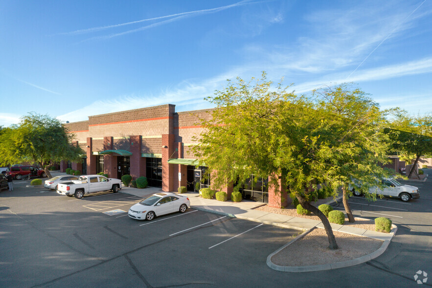 190 E Corporate Pl, Chandler, AZ for rent - Primary Photo - Image 1 of 5