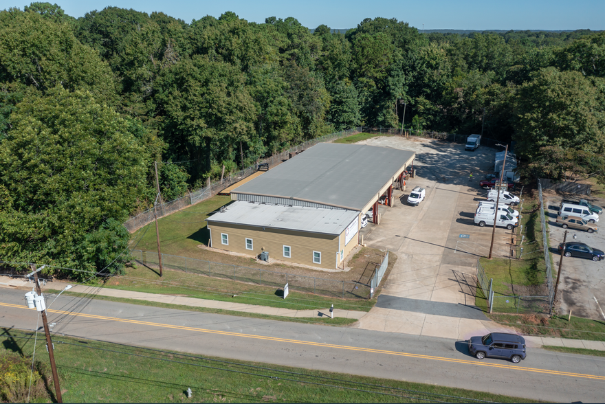 11 Bridges Rd, Mcdonough, GA for sale Primary Photo- Image 1 of 1