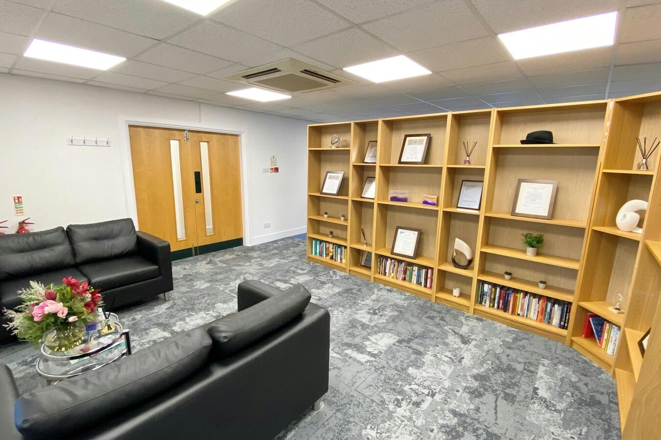 Hortons Way, Westerham, KEN TN16 1BT - Unit Unit 1 - - Interior Photo - Image 2 of 5