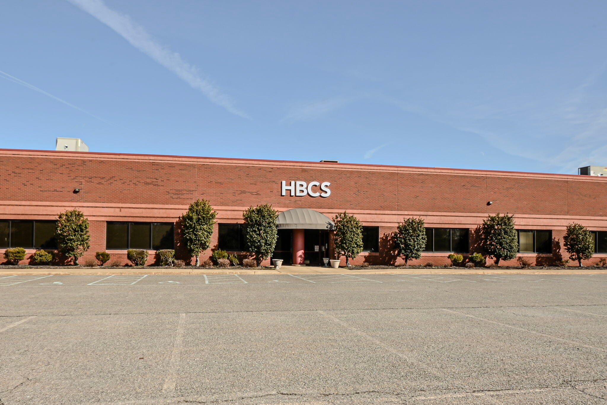 118 Lukens Dr, New Castle, DE to rent Building Photo- Image 1 of 110