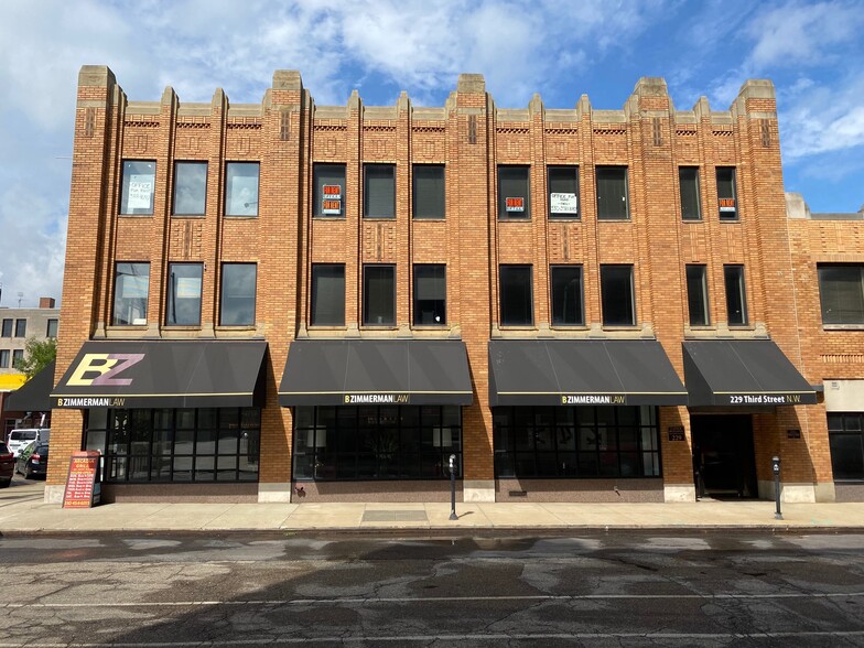 229 3rd St NW, Canton, OH for sale - Building Photo - Image 1 of 1