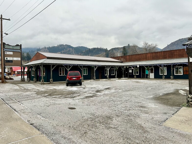 North Cascades Hwy, Twisp, WA for sale - Building Photo - Image 1 of 3