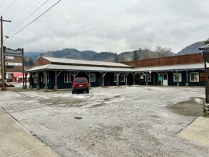 North Cascades Hwy, Twisp, WA for sale Building Photo- Image 1 of 4