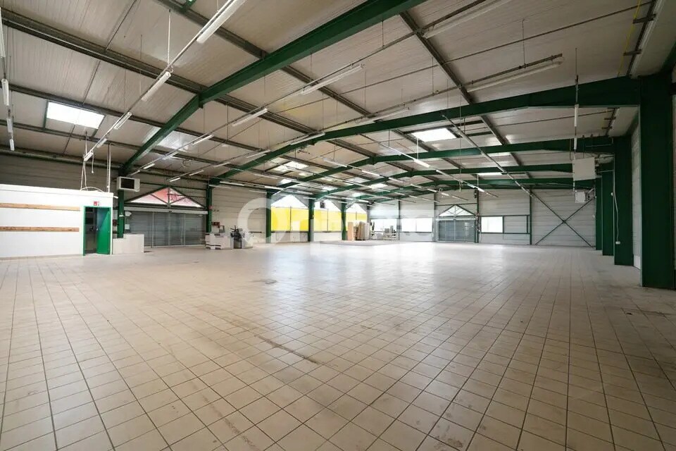 Office in Saint-Priest to rent Interior Photo- Image 1 of 13
