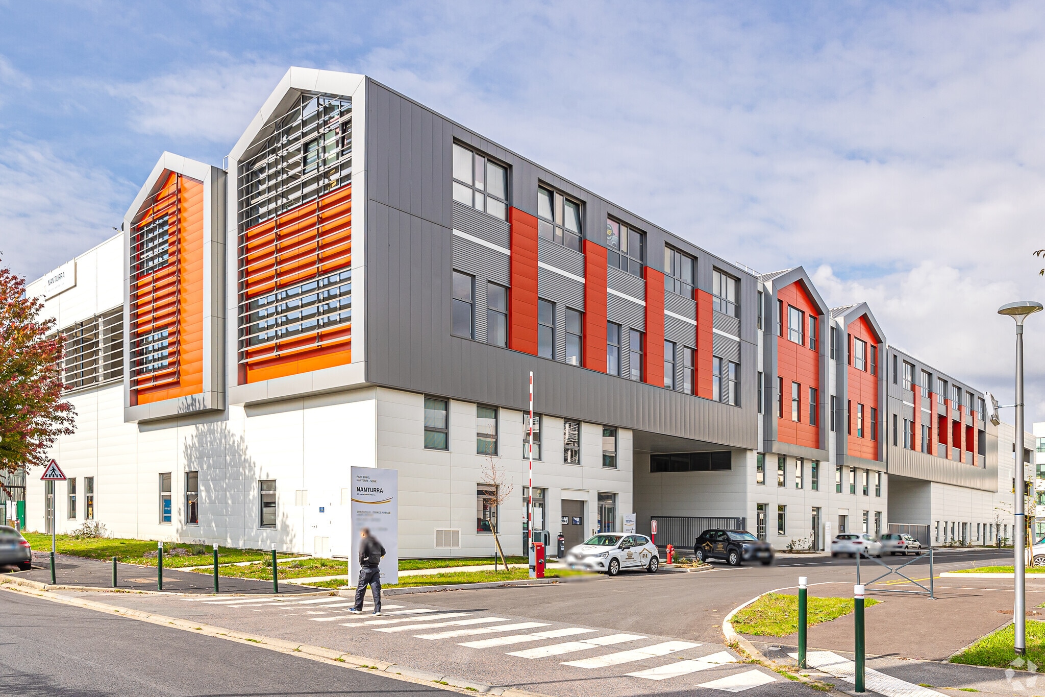 25 rue des Hautes Pâtures, Nanterre to rent Primary Photo- Image 1 of 5