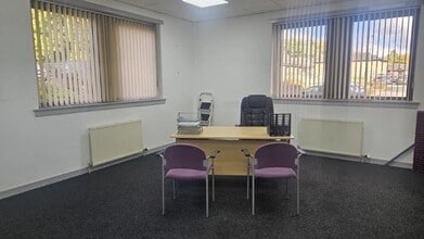 Pentland Park, Glenrothes to rent Interior Photo- Image 1 of 4