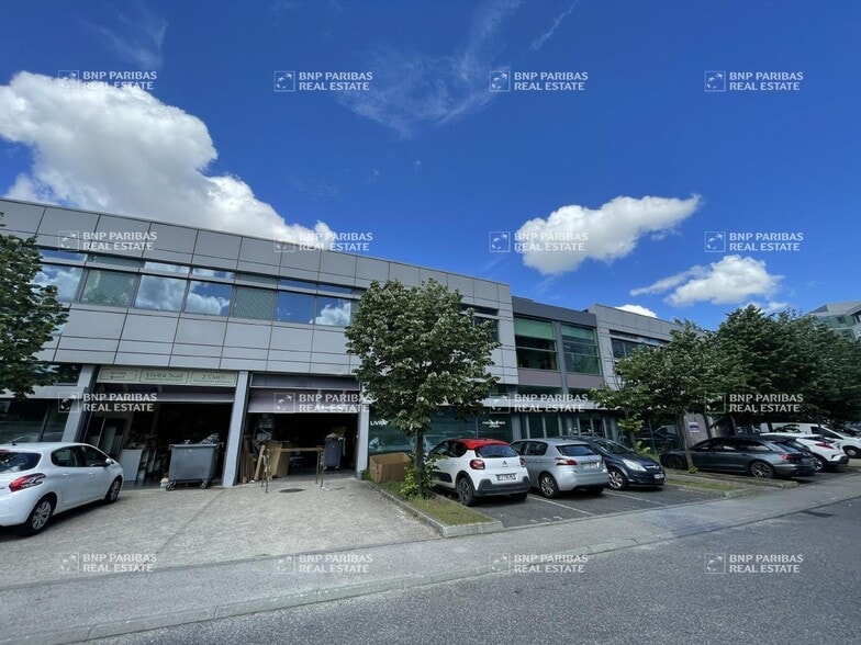 Light Industrial in Toulouse for sale - Building Photo - Image 1 of 15
