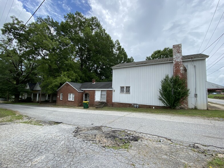 149 N Main St, Belton, SC for sale - Building Photo - Image 1 of 1