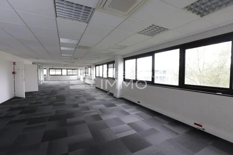 Office in Antony to rent - Interior Photo - Image 3 of 4