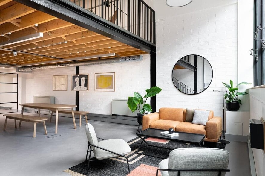 Bentley Rd, London to rent - Building Photo - Image 1 of 12