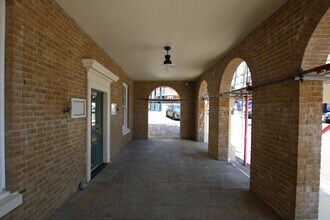 17 Buttermarket, Dorchester to rent Interior Photo- Image 2 of 3