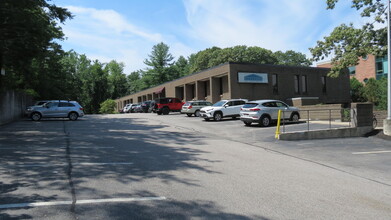 318-320 Bear Hill Rd, Waltham, MA for rent Building Photo- Image 1 of 8