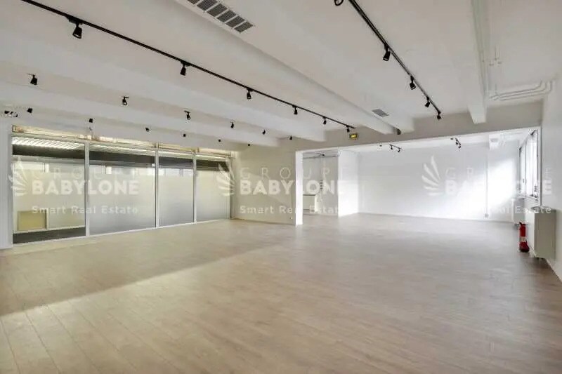 Office in Paris for sale - Building Photo - Image 2 of 10