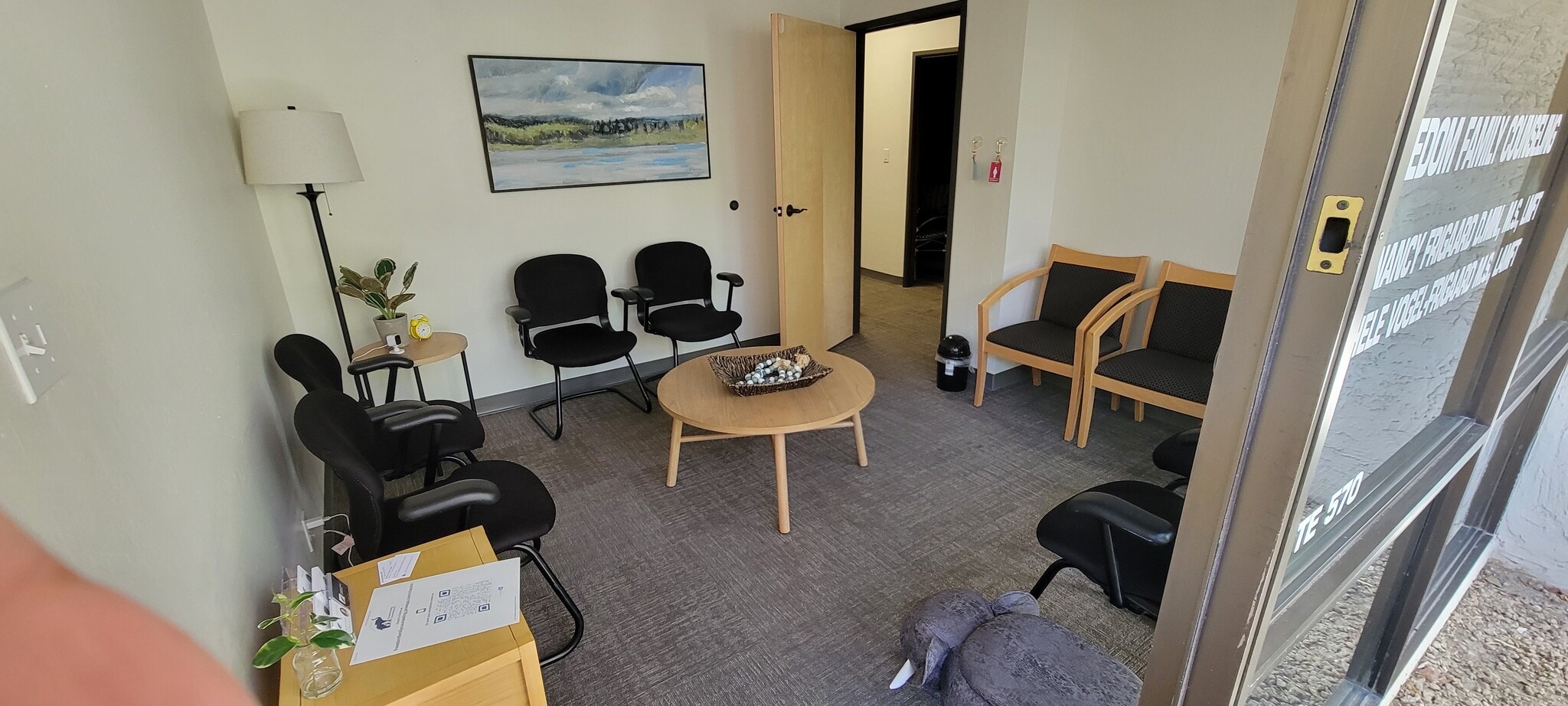 1130 E Missouri Ave, Phoenix, AZ to rent Interior Photo- Image 1 of 21