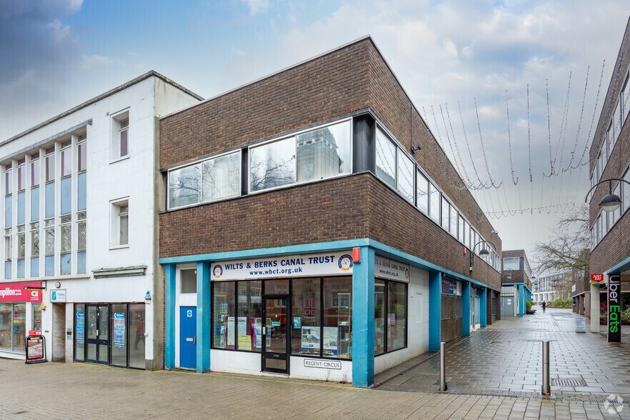 Theatre Sq, Swindon for sale - Primary Photo - Image 1 of 1