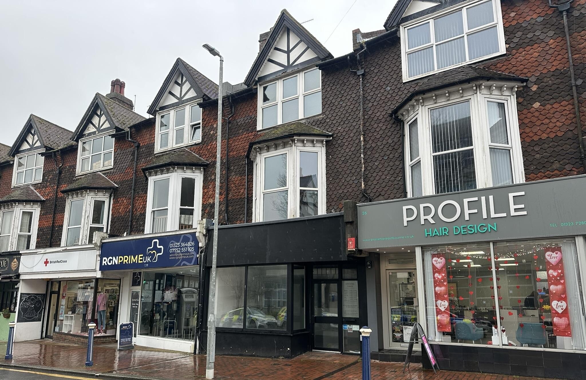 24 Grove Rd, Eastbourne to rent Building Photo- Image 1 of 4