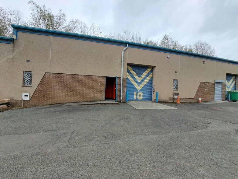 315 Drakemire Dr, Glasgow to rent - Building Photo - Image 1 of 2