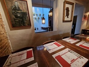 Retail in Barcelona, Barcelona to rent Interior Photo- Image 2 of 7