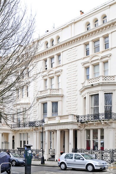 19 Palmeira Sq, Hove for sale - Primary Photo - Image 1 of 1