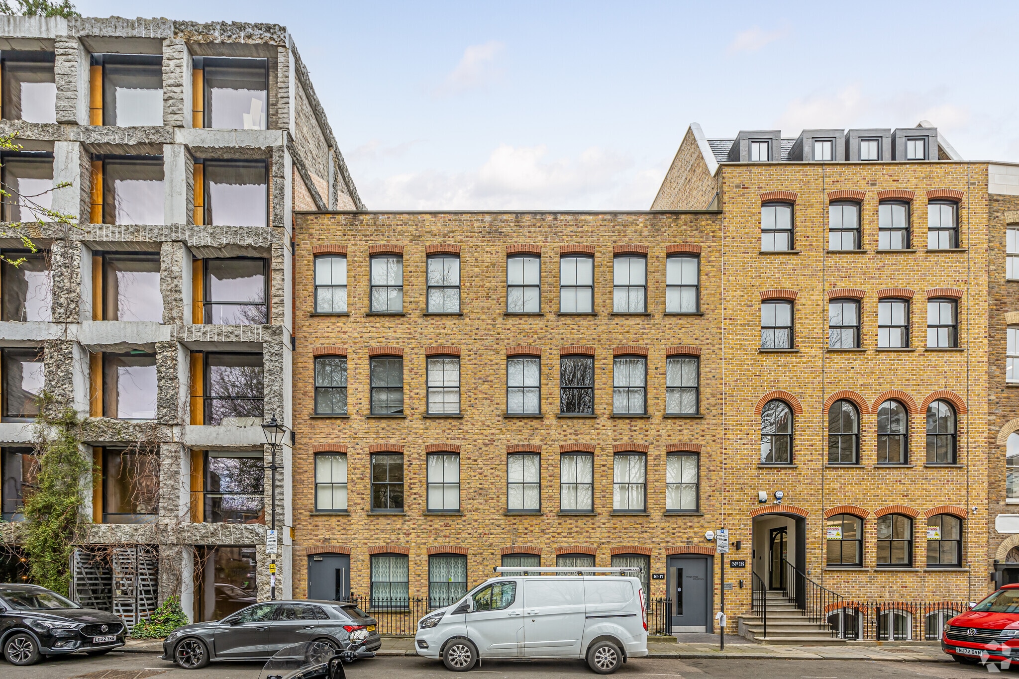 16-17 Clerkenwell Clos, London to rent Primary Photo- Image 1 of 3