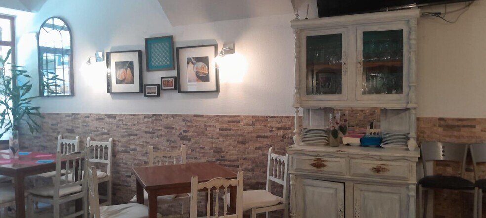 Retail in Cáceres, Cáceres for sale - Interior Photo - Image 3 of 9