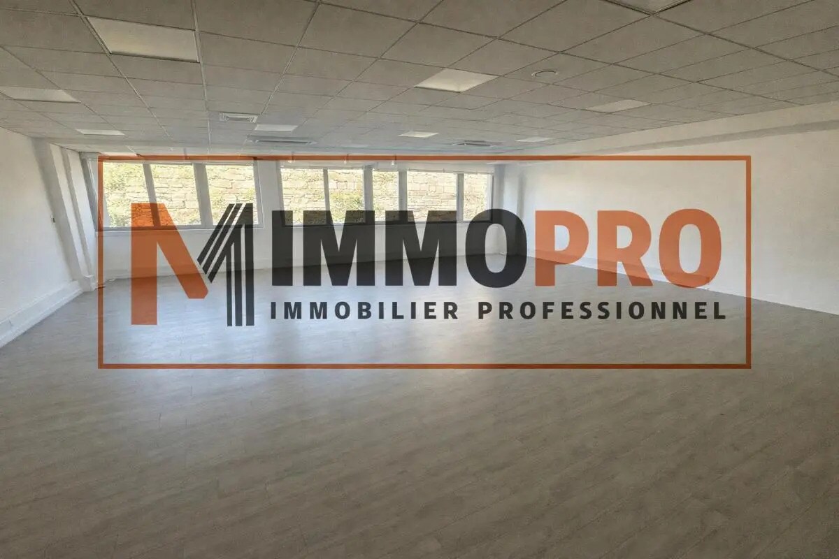 Office in Valbonne to rent Building Photo- Image 1 of 7