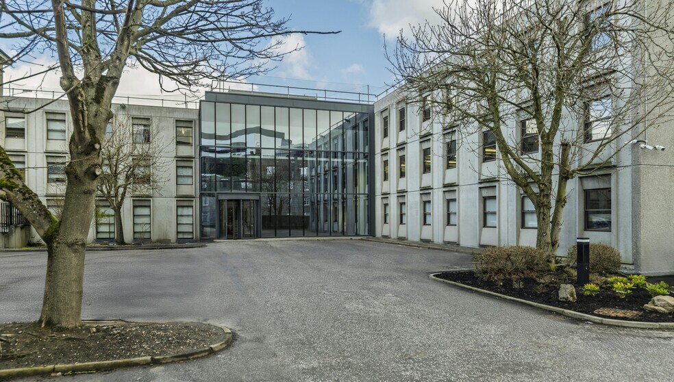 Crimon Pl, Aberdeen to rent - Building Photo - Image 1 of 38