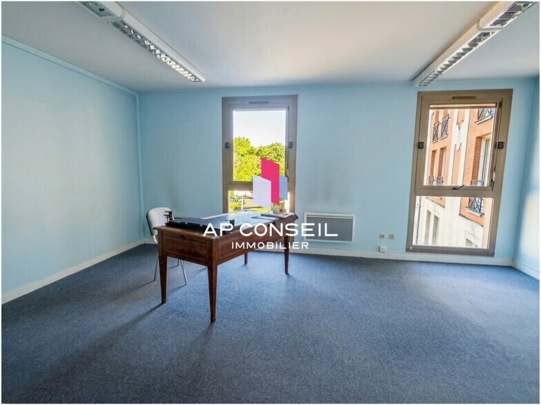 Office in Versailles for sale - Building Photo - Image 3 of 14