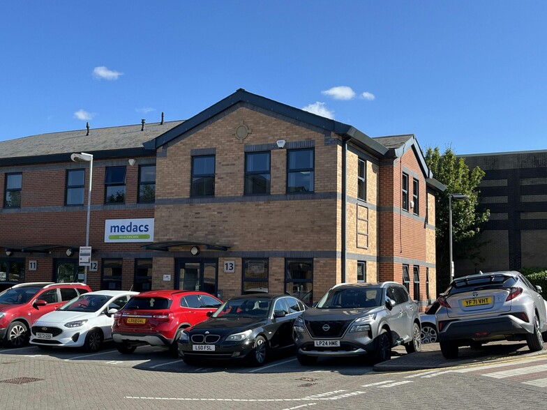 Aberford Rd, Leeds for sale - Building Photo - Image 1 of 2