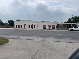 More details for 210 N Upshaw Blvd, Robstown, TX - Retail for Sale