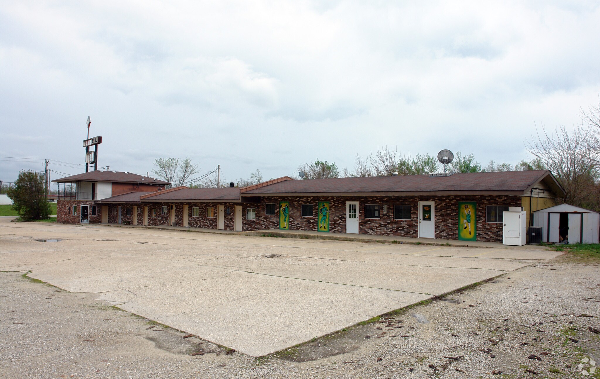 118-120 N Outer Rd, Saint James, MO for sale Primary Photo- Image 1 of 1