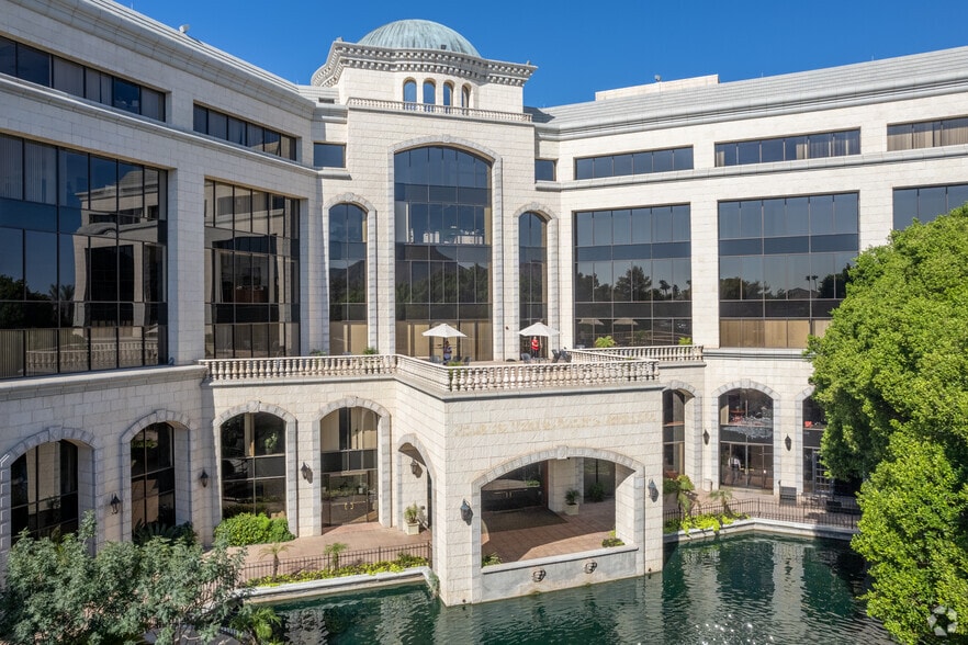 2999 N 44th St, Phoenix, AZ to rent - Building Photo - Image 3 of 9