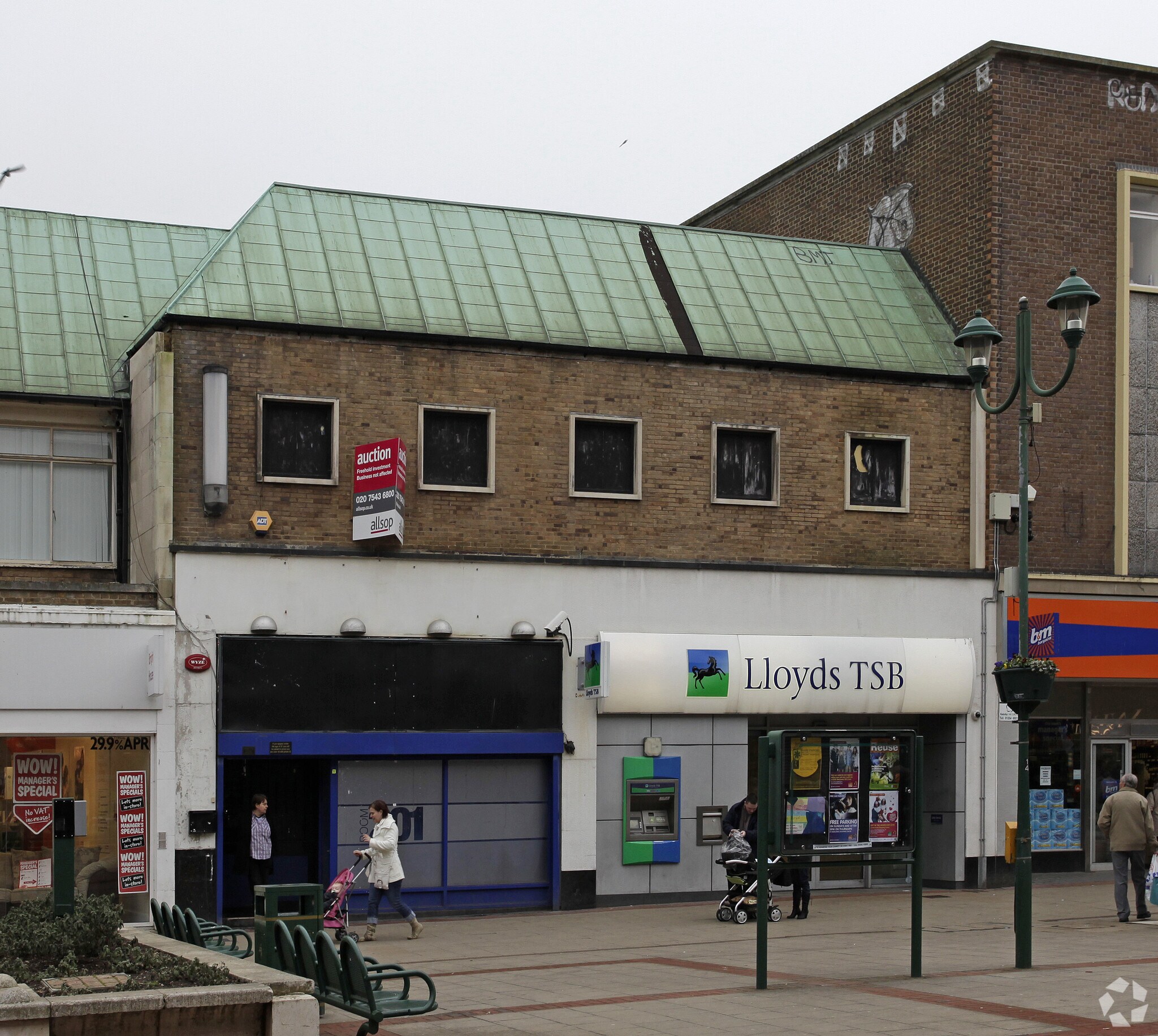 198-200 Marlowes, Hemel Hempstead for sale Primary Photo- Image 1 of 1
