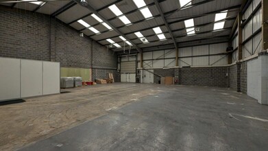 Modwen Rd, Salford for rent Interior Photo- Image 1 of 3