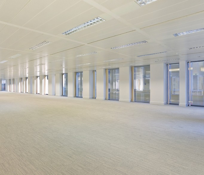 33 Gutter Ln, London for sale - Interior Photo - Image 1 of 1