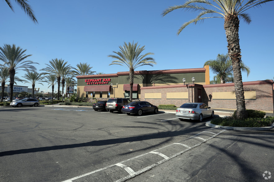 12000 Lakewood Blvd, Downey, CA for rent - Building Photo - Image 2 of 3