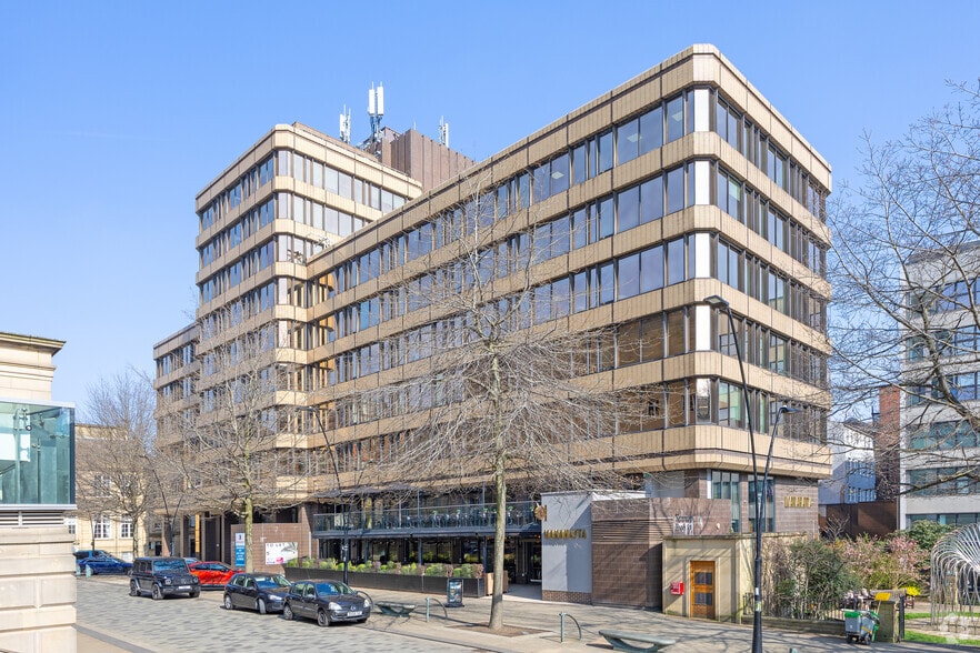 Balm Green, Sheffield to rent - Building Photo - Image 2 of 6