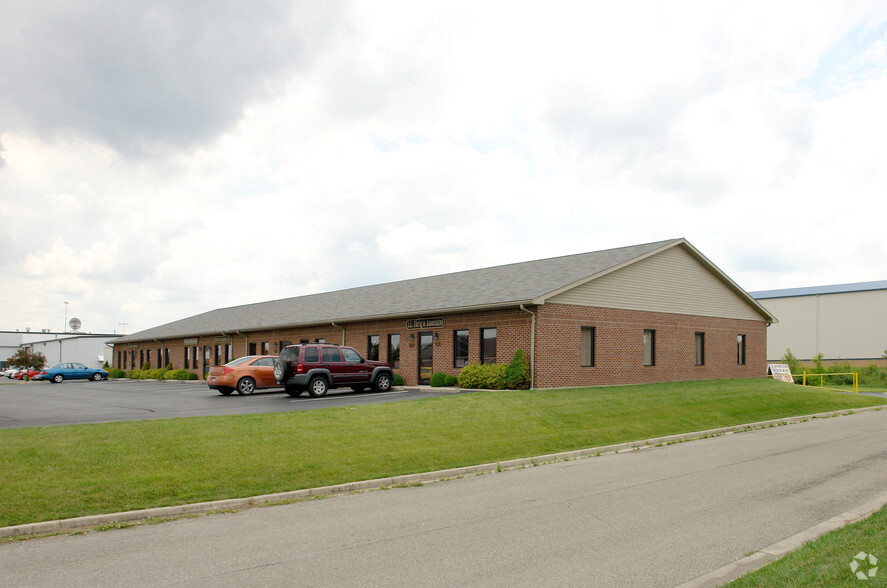 70-80 N Plaza Blvd, Chillicothe, OH for rent - Primary Photo - Image 1 of 3