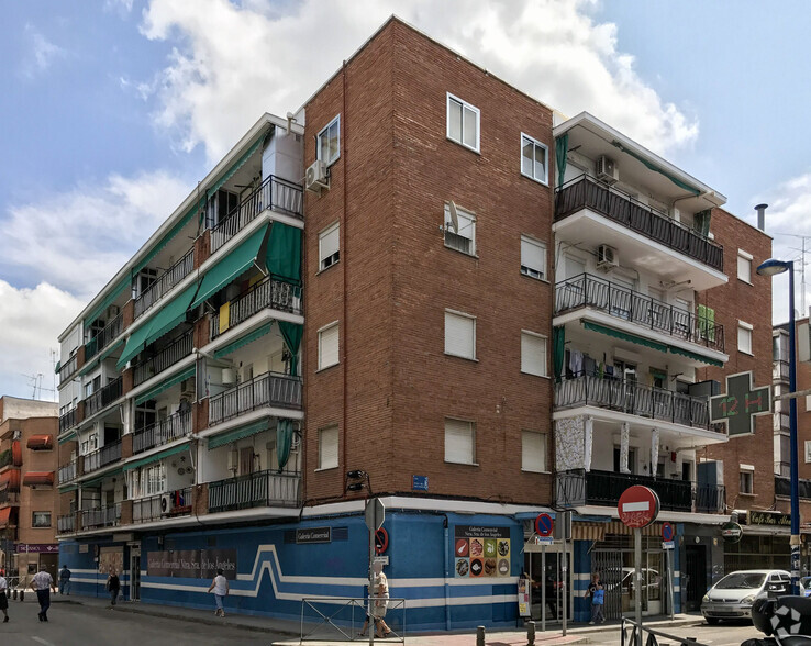 Calle Seminario, Leganés, Madrid for rent - Primary Photo - Image 1 of 2