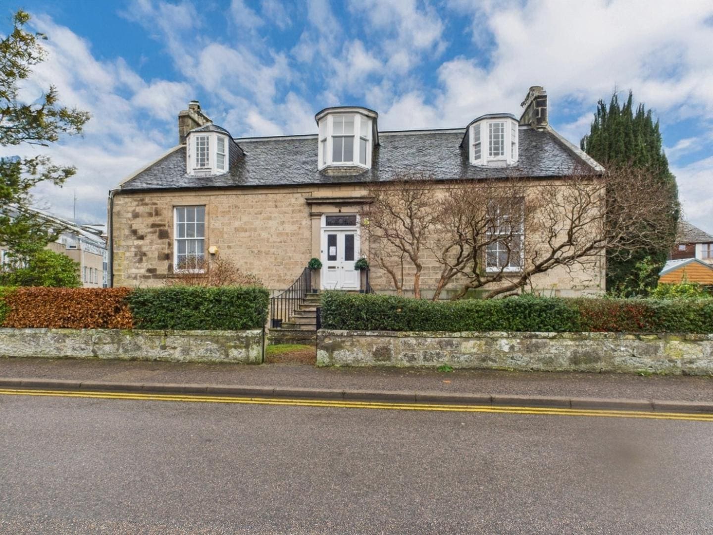 7 Mayne Rd, Elgin for sale Primary Photo- Image 1 of 15