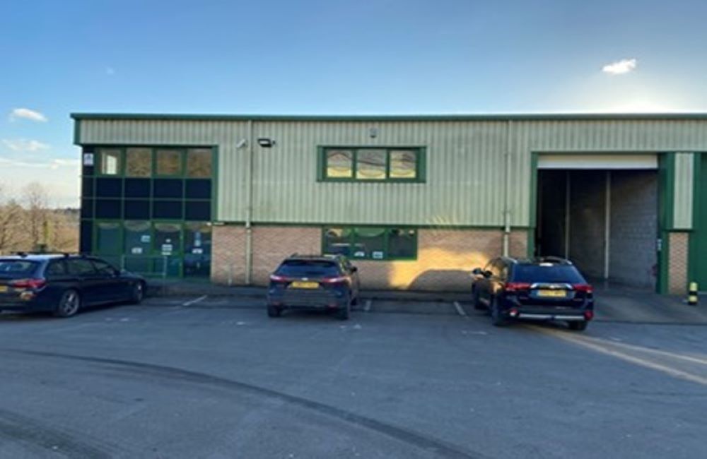 Heol Y Twyn, Pontyclun for sale Primary Photo- Image 1 of 1