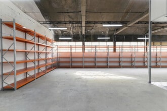 152 Rue de Paris, Montreuil to rent Interior Photo- Image 2 of 18